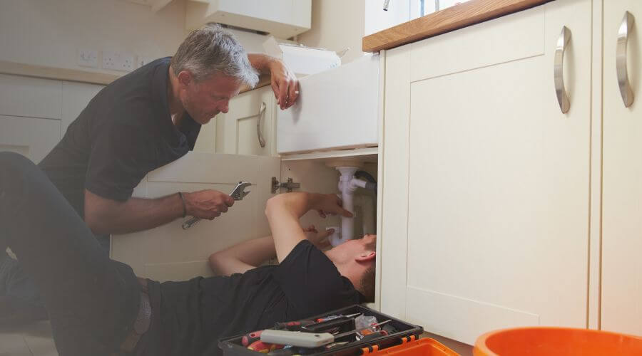 Professional burst pipe repair services in Warren, TX